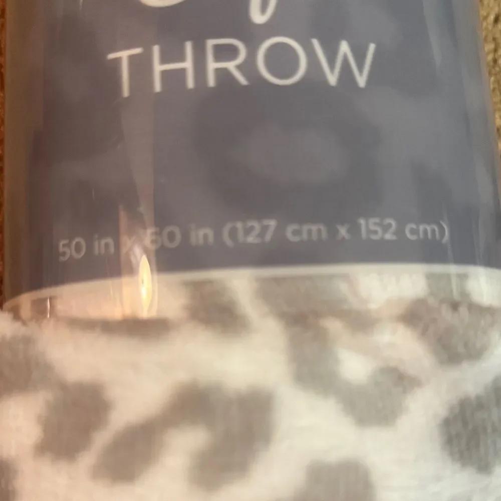 Comfort Bay White and Gray Leopard Print Throw Blanket